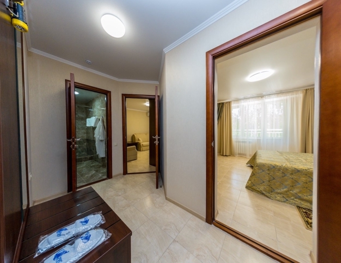 Люкс двухкомнатный с балконом (корпус 2,3) - Санаторий «Парус» Анапа